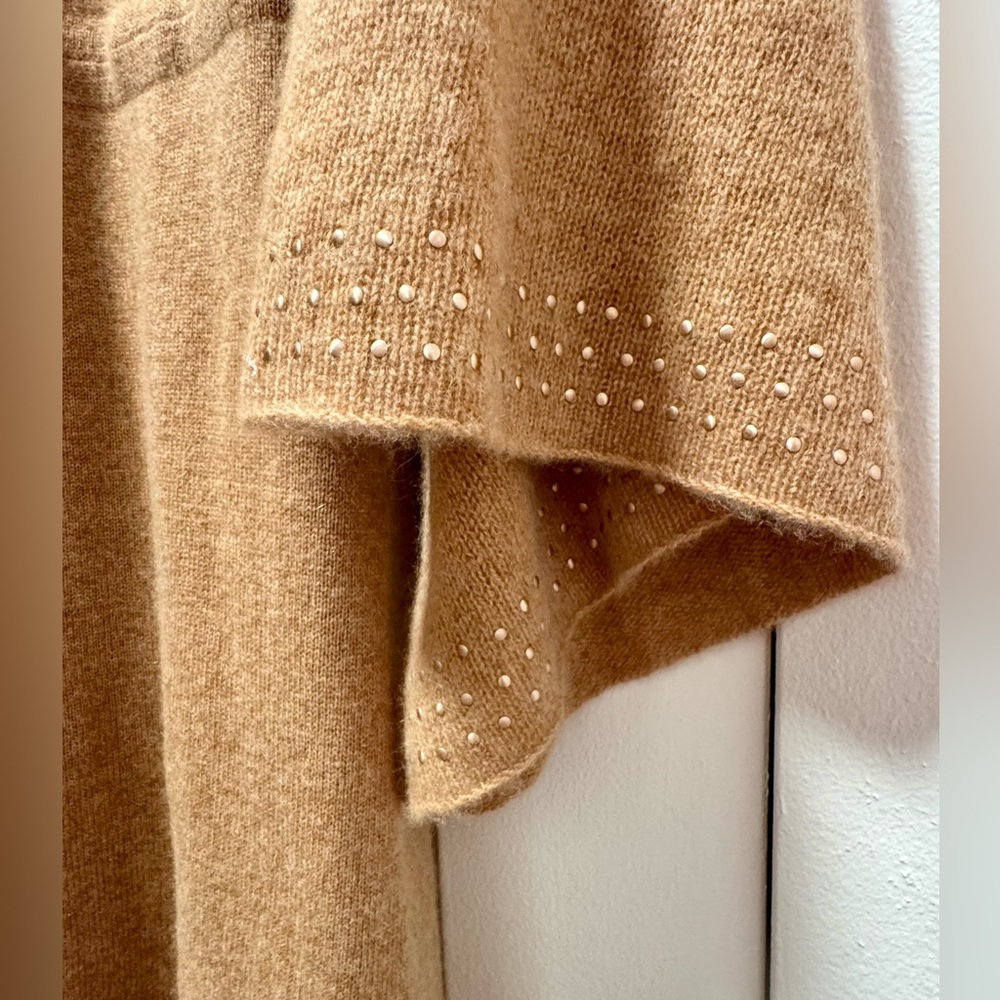 100% Cashmere Tan Long Sleeve Sweater Dress w/Belt - Picture 4 of 10